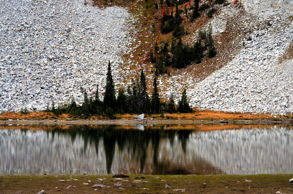 Moon Lake, fall color w/ granite